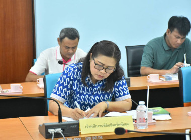 ประชุมคณะทำงานการส่งเสริมพัฒนาอาชีพและการตลาด ภายใต้ ... พารามิเตอร์รูปภาพ 12
