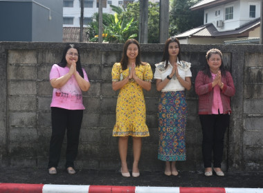 กิจกรรม ทำบุญเจริญพระพุทธมนต์และถวายภัตตาหารเพลแด่พระสงฆ์ ... พารามิเตอร์รูปภาพ 4