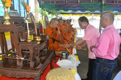 กิจกรรม ทำบุญเจริญพระพุทธมนต์และถวายภัตตาหารเพลแด่พระสงฆ์ ... พารามิเตอร์รูปภาพ 1
