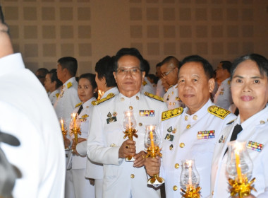 พิธีถวายเครื่องราชสักการะและวางพานพุ่ม ... พารามิเตอร์รูปภาพ 11