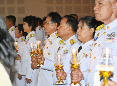 พิธีถวายเครื่องราชสักการะและวางพานพุ่ม ... พารามิเตอร์รูปภาพ 12