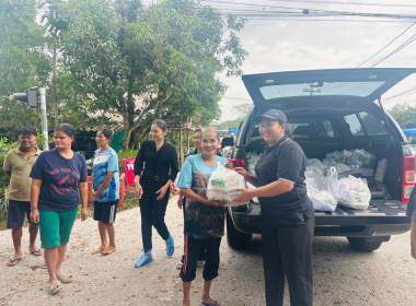 เปิดโรงครัวทำข้าวกล่องพร้อมขนมหวานและน้ำดื่มแจกให้กับผู้ประสบอุทกภัย ... พารามิเตอร์รูปภาพ 11