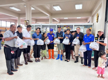 เปิดโรงครัวทำข้าวกล่องพร้อมขนมหวานและน้ำดื่มแจกให้กับผู้ประสบอุทกภัย ... พารามิเตอร์รูปภาพ 13