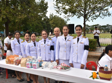 พิธีเจริญพระพุทธมนต์และทำบุญตักบาตรถวายพระราชกุศล พารามิเตอร์รูปภาพ 5