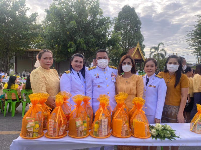 พิธีทำบุญตักบาตรถวายพระราชกุศลเนื่องในโอกาสวันเฉลิมพระชนมพรรษาพระบาทสมเด็จพระเจ้าอยู่หัว ... พารามิเตอร์รูปภาพ 1