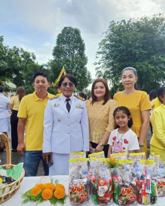 ร่วมพิธีเจริญพระพุทธมนต์เเละทำบุญตักบาตรถวายพระราชกุศล ... พารามิเตอร์รูปภาพ 1