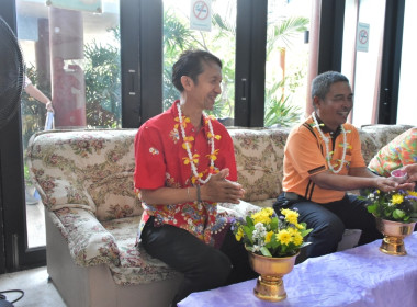 พิธีรดน้ำขอพรวันสงกรานต์ ประจำปี 2567 พารามิเตอร์รูปภาพ 102