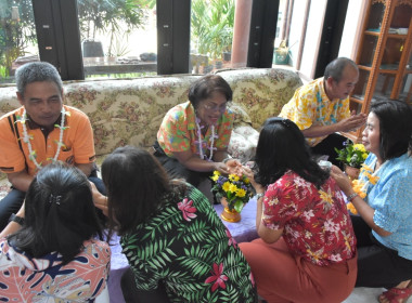 พิธีรดน้ำขอพรวันสงกรานต์ ประจำปี 2567 พารามิเตอร์รูปภาพ 105