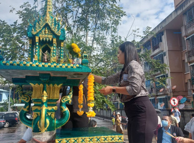 ร่วมจัดพิธีไหว้สักการะศาลพระภูมิ เพื่อเป็นสิริมงคล ... พารามิเตอร์รูปภาพ 23